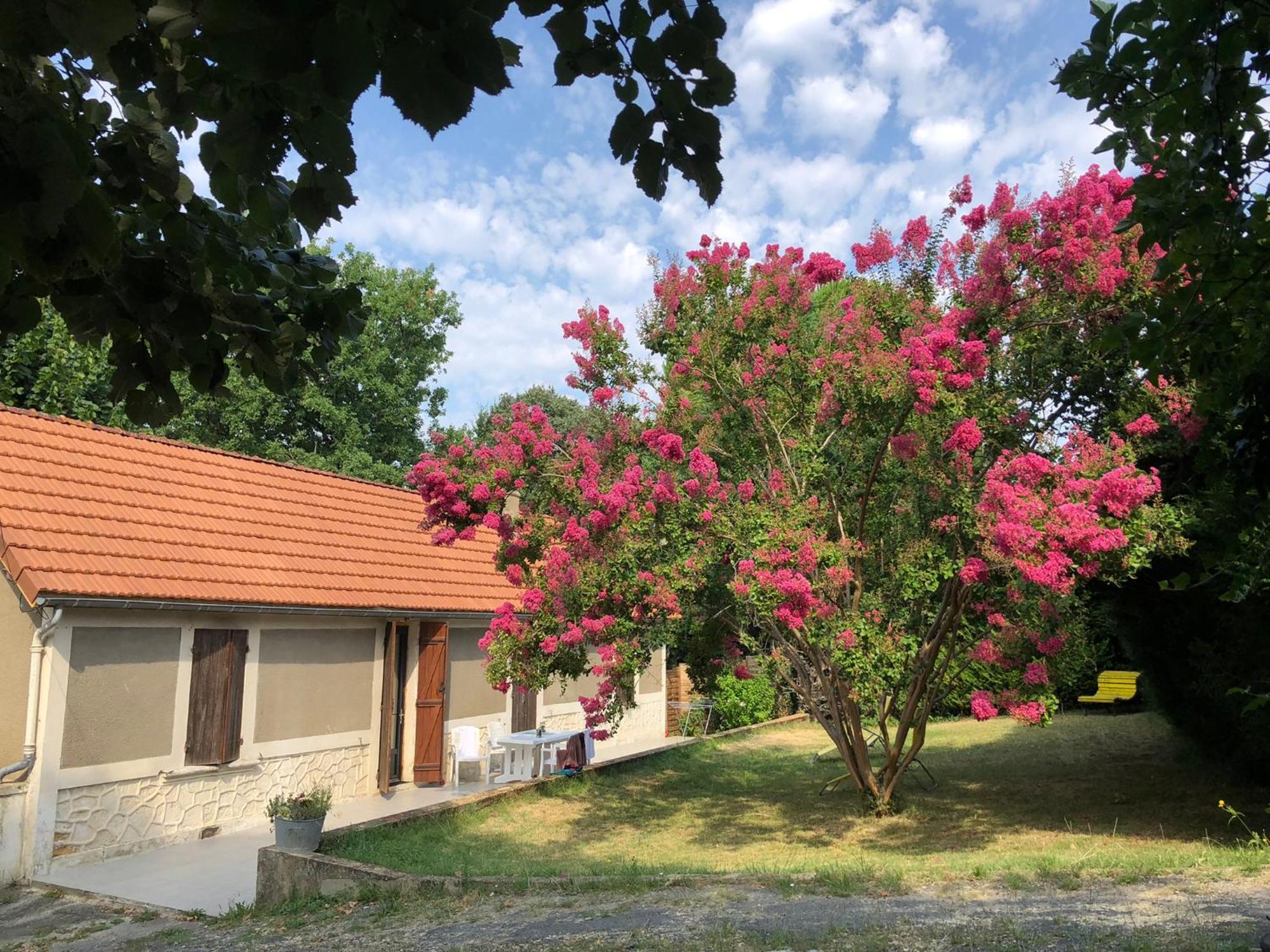 Au Lilas Rose Maison Entre Campagne Et Village เบลเวส ภายนอก รูปภาพ